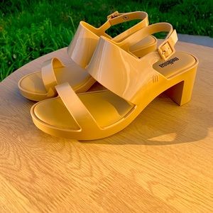 Melissa Jelly heeled sandal in nude